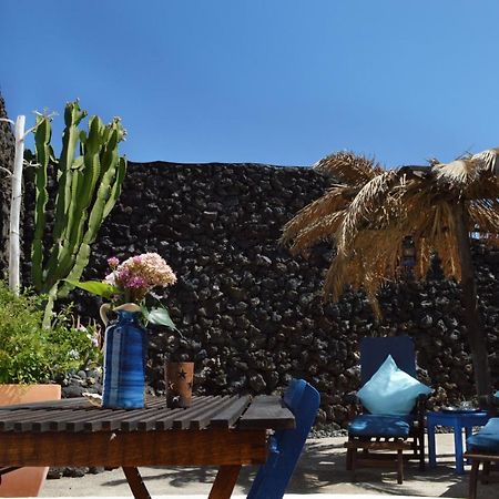 Stylish Getaway With Secluded Patio In Lava Finca Uga Exterior photo